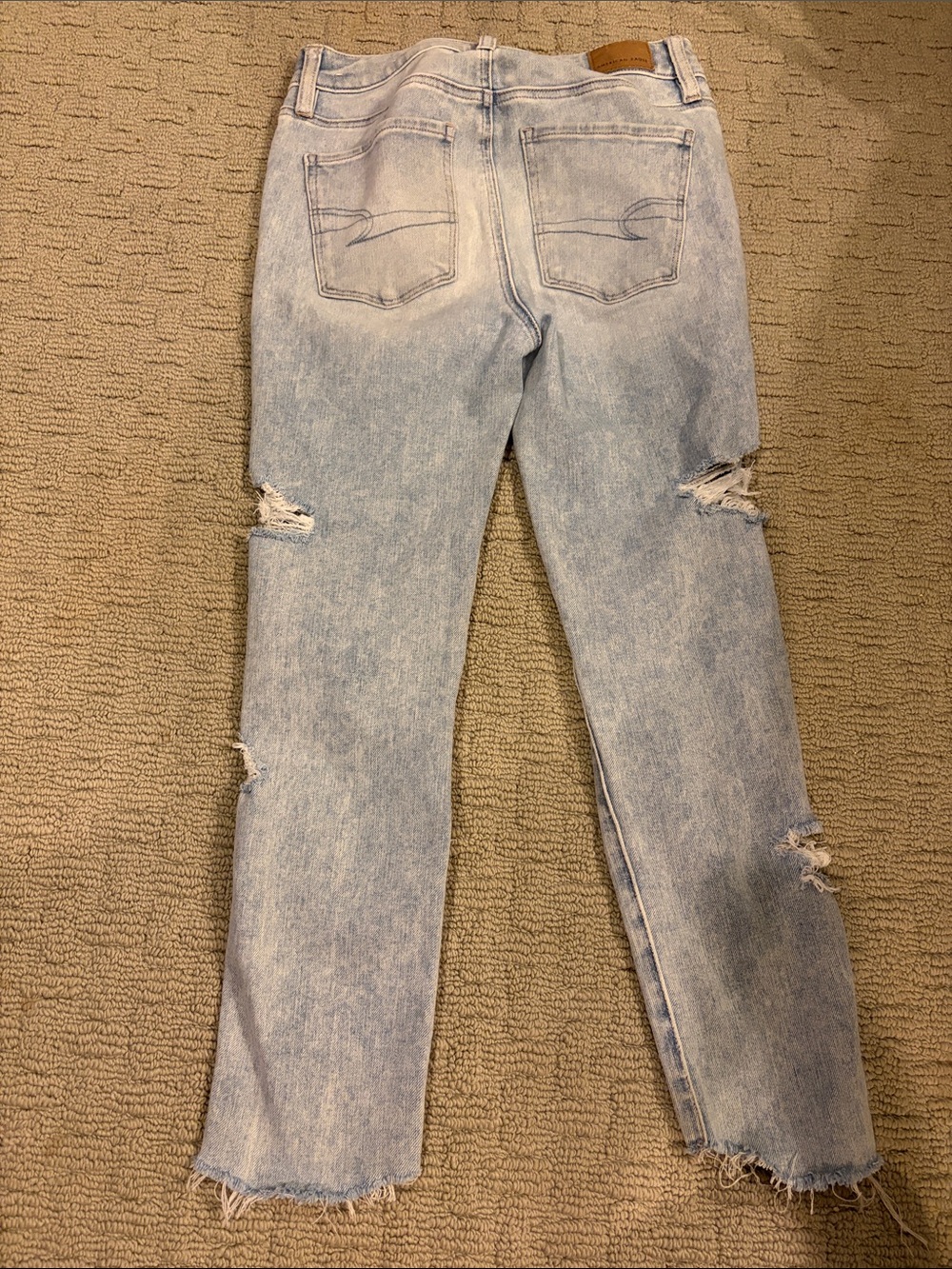 American Eagle Outfitters Light Blue Distressed Skinny Jeans - Picture 2 of 3